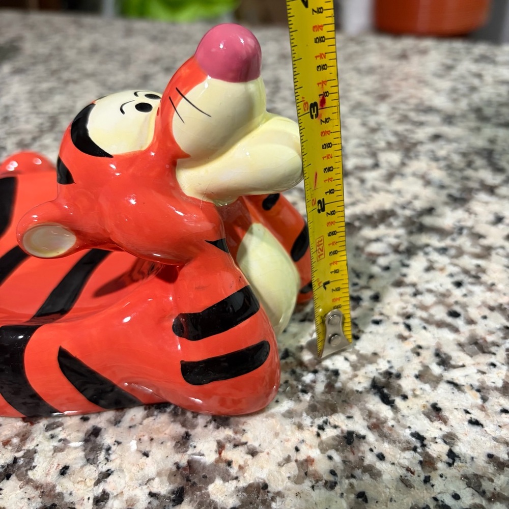 VINTAGE DISNEY TIGGER CERAMIC SOAP DISH - Picture 9 of 14